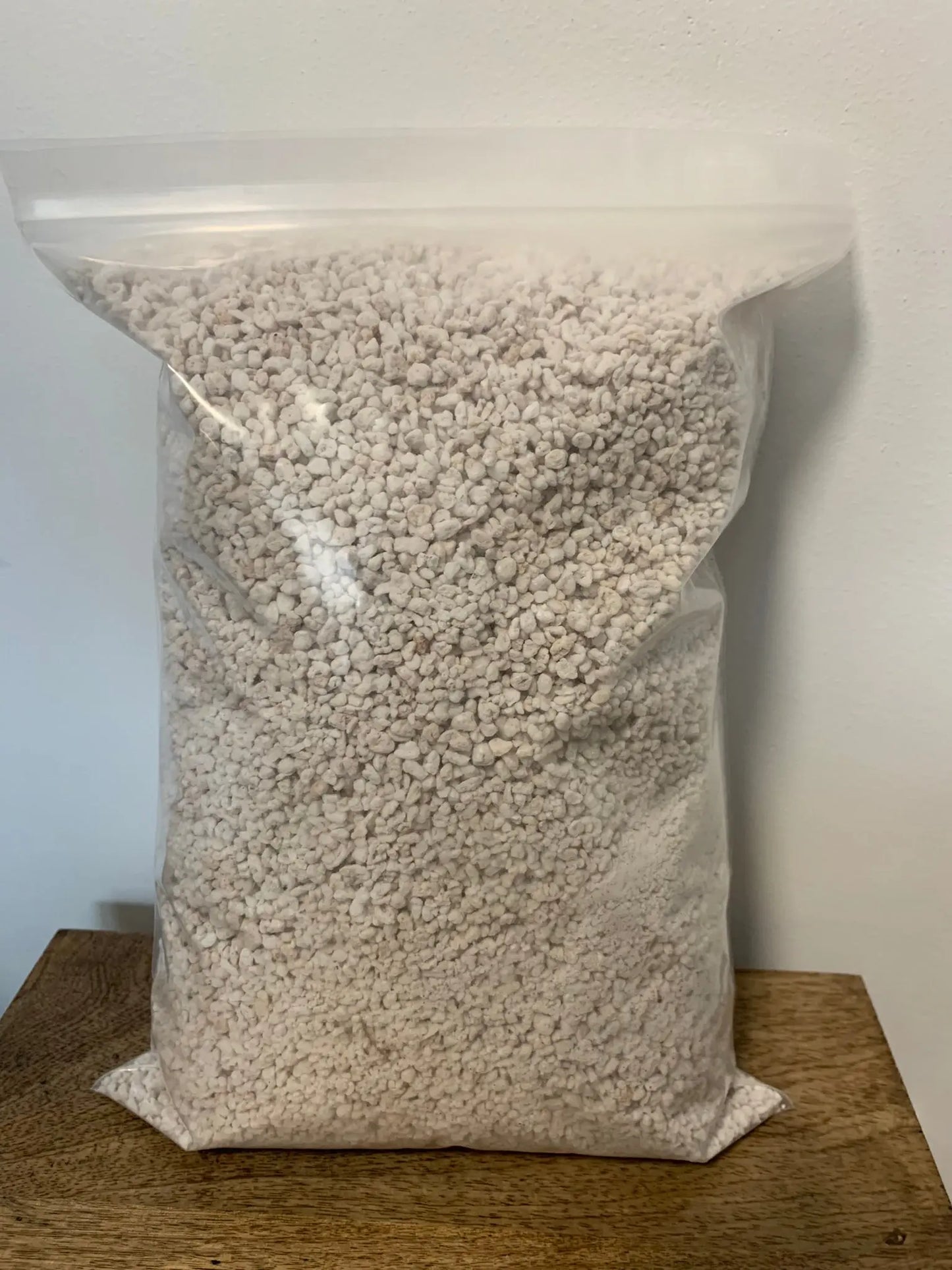 Perlite zur Bewurzelung von Stecklingen und Rhizomen, Beimischung für Pflanzenerde FoxerasPlants